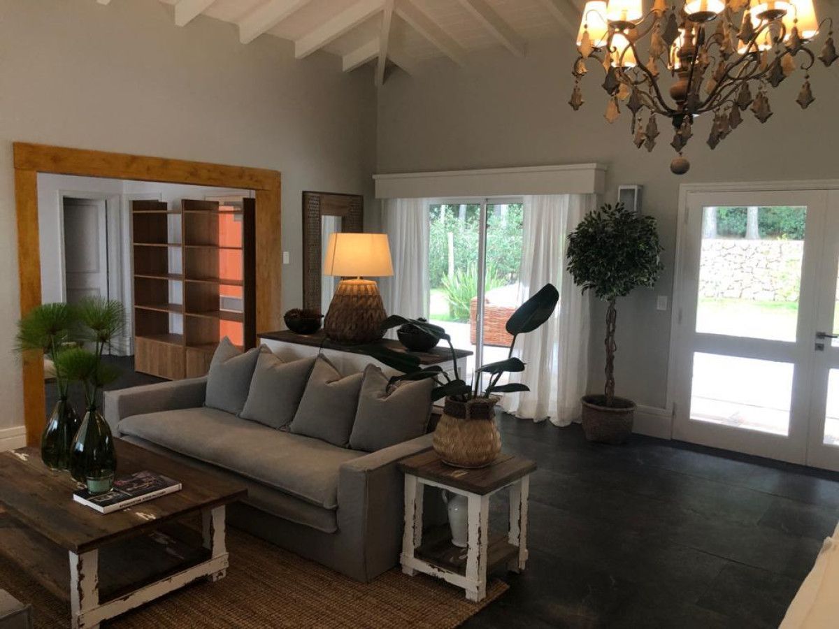 Casa ID.5798 - Casa en Punta del Este, Laguna del Diario