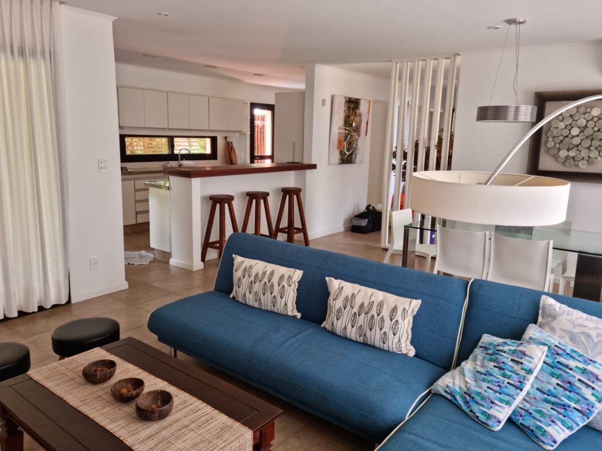 Casa ID.6310 - Venta casa en barrio privado Punta del Este 