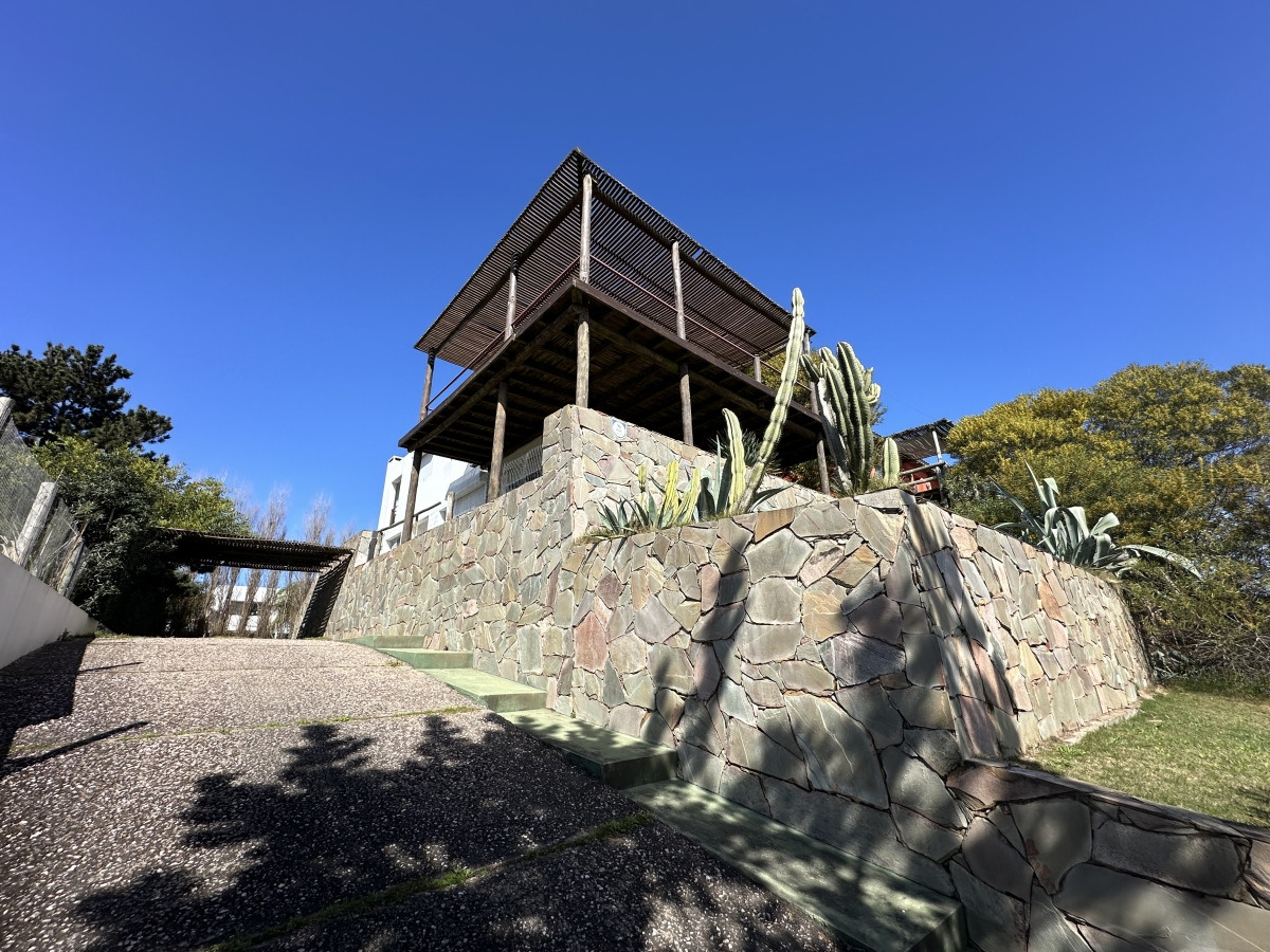 Casa ID.730 - Venta casa zona Tío Tom Punta Ballena 