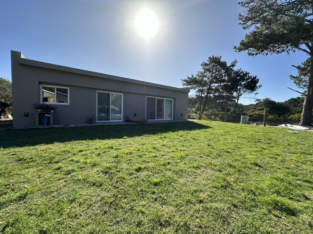 Casa ID.6427 - Venta casa en zona Chihuahua, Punta Ballena 