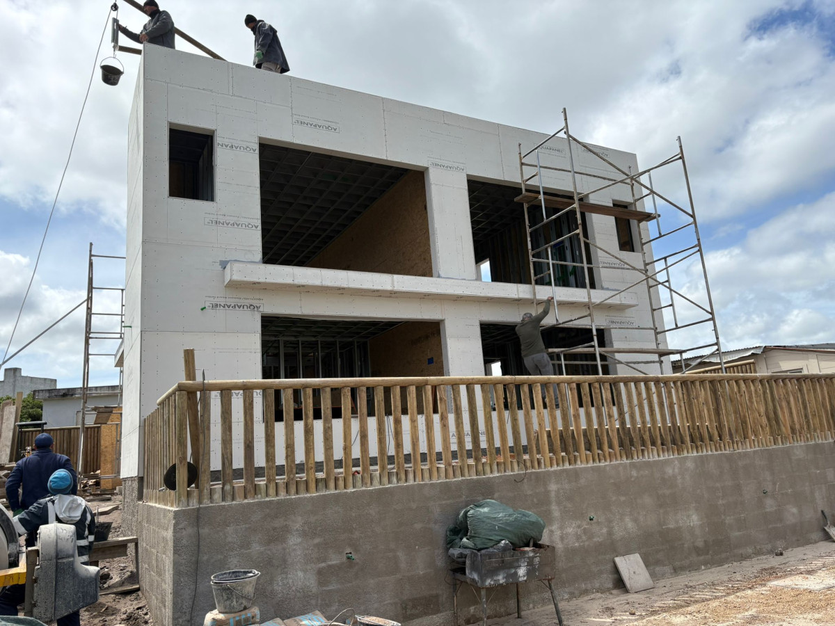 Casa ID.6880 - Venta casa en Punta Fria, Piriapolis 