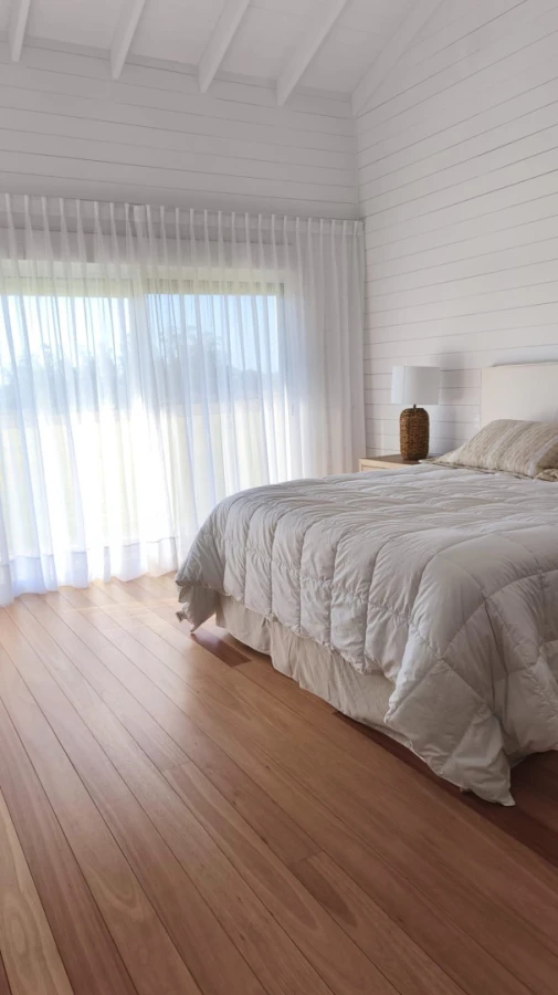 Casa ID.7250 - Venta y alquiler casa en El Quijote, barrio privado 