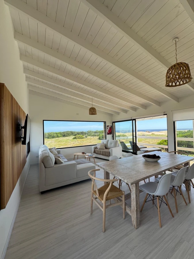 Casa ID.6448 - Venta casa en zona Chihuahua Punta Ballena 