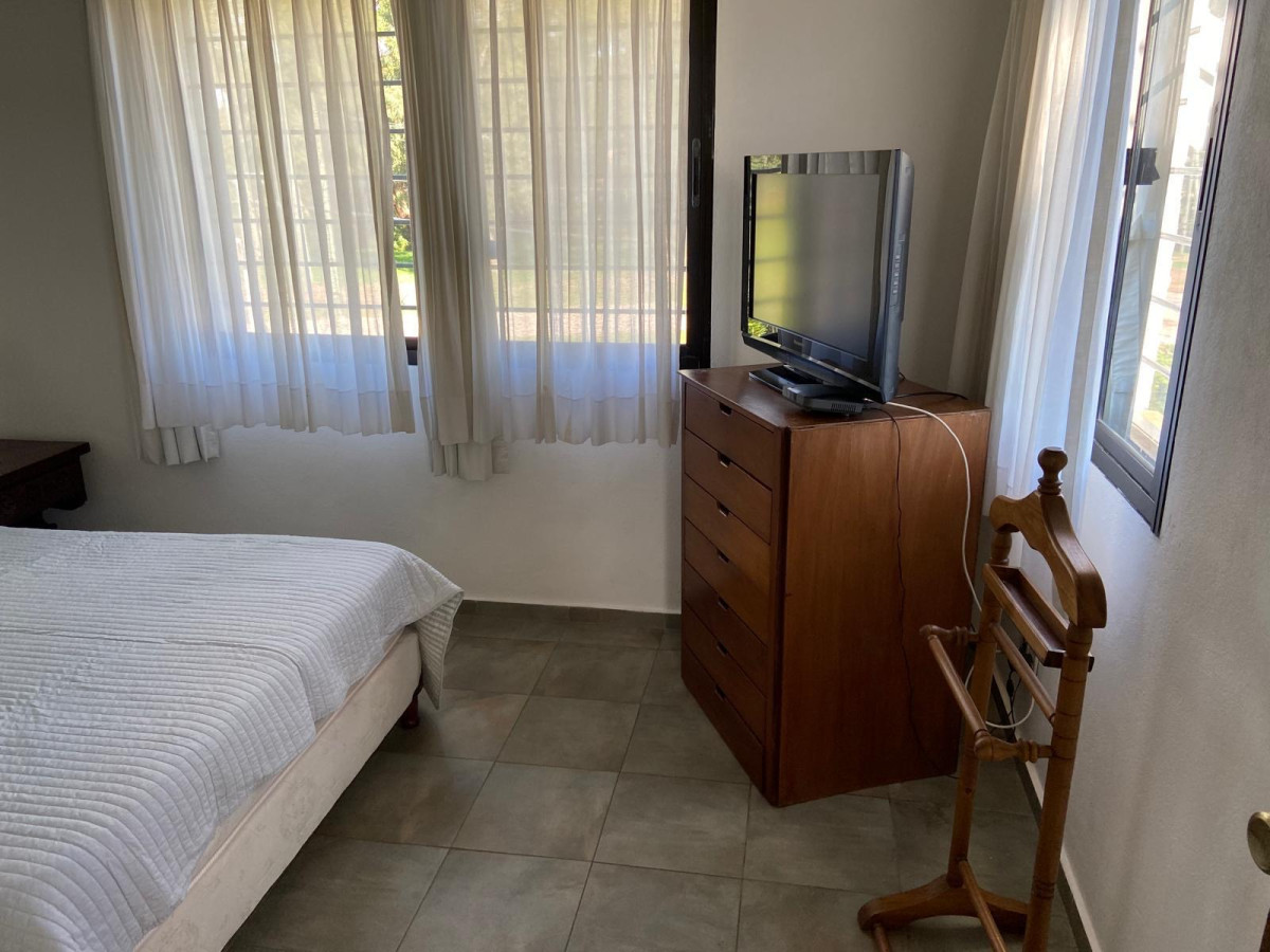 Casa ID.569 - IMPORTANTE Y MODERNA RESIDENCIA  EN SOLANAS