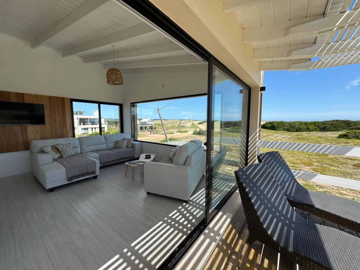 Casa ID.6448 - Venta casa en zona Chihuahua Punta Ballena 