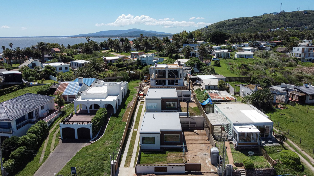 Casa ID.6880 - Venta casa en Punta Fria, Piriapolis 