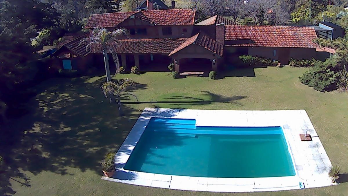 Casa ID.180 - En Solanas hermosa casa  primera linea al mar