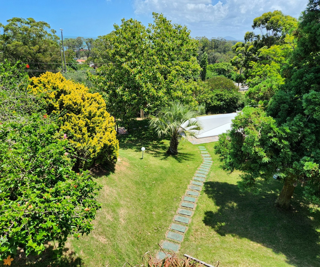 Casa ID.466 - Venta casa tipo posada de 9 apartamentos. Punta Ballena 