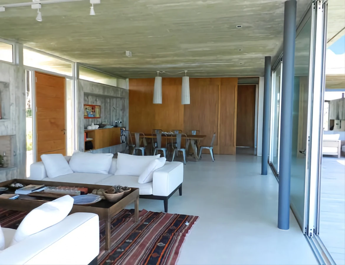 Casa ID.775 - Excelente casa moderna en Tio tom, pegada al mar