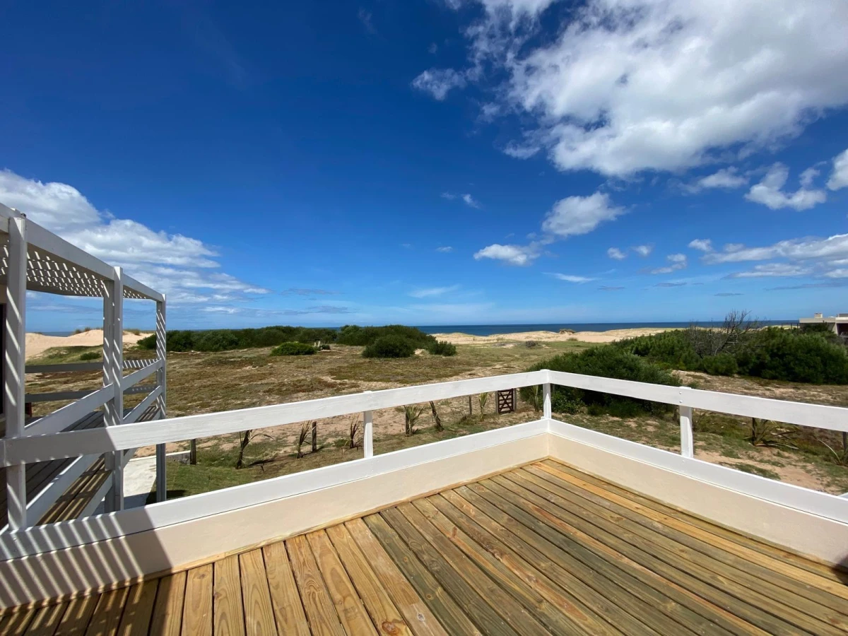 Casa ID.6448 - Venta casa en zona Chihuahua Punta Ballena 