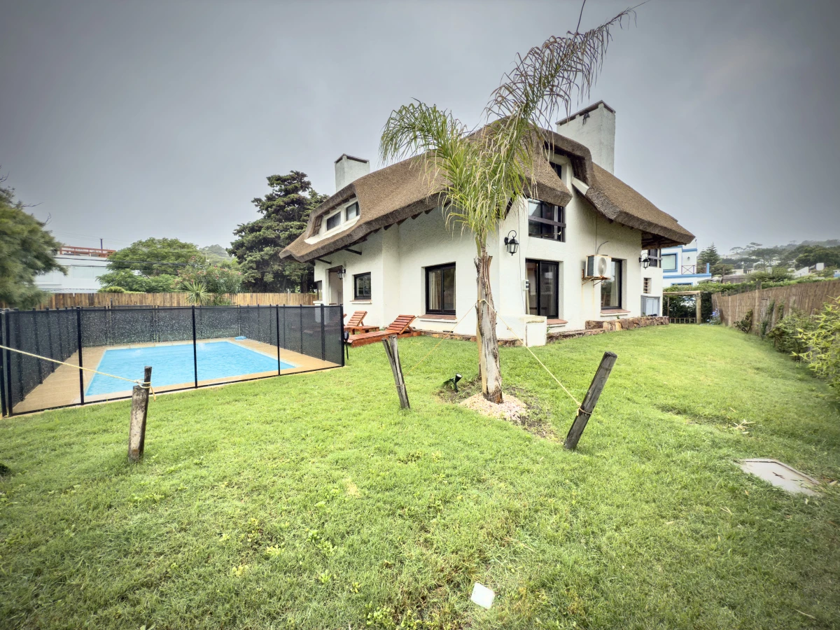 Casa ID.45 - Casa en La Rinconada Punta Ballena a metros del mar