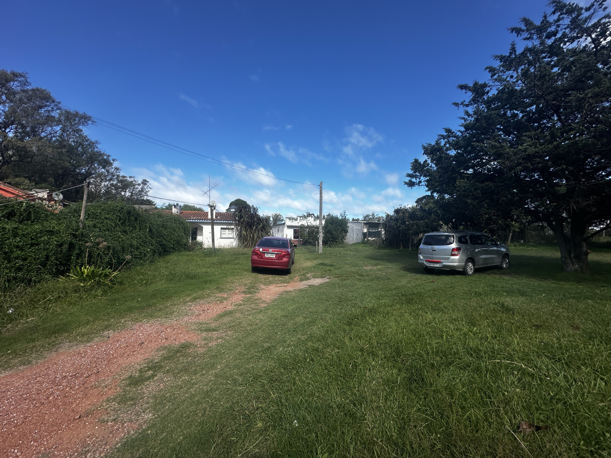 Casa ID.6814 - Venta de 3 casas sobre camino Lissich Punta Ballena 