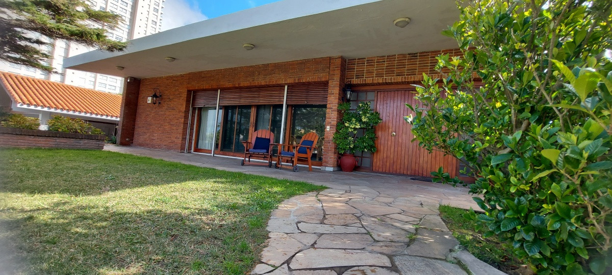 Casa ID.694 - Casa en Mansa - Punta del Este
