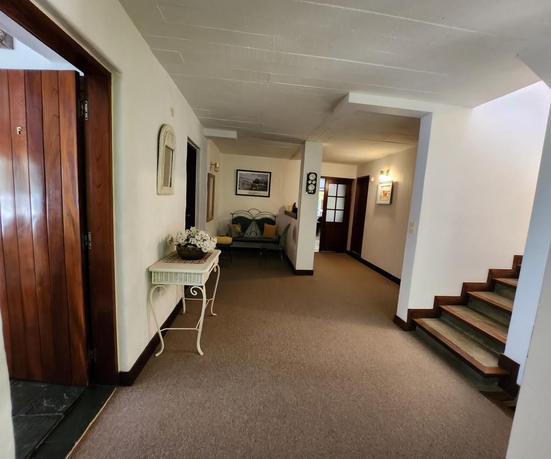 Casa ID.466 - Venta casa tipo posada de 9 apartamentos. Punta Ballena 