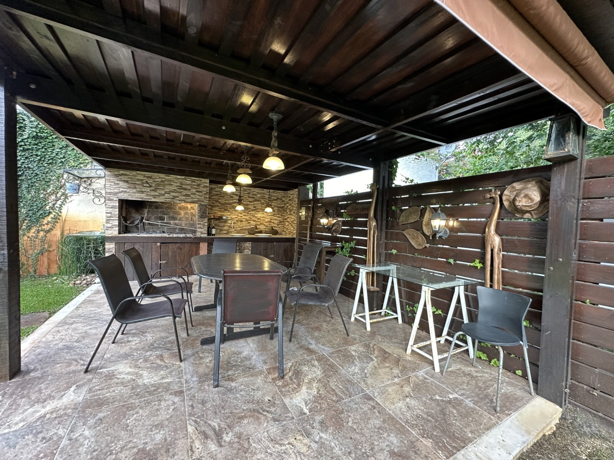 Casa ID.6418 - Venta casa en Solanas, Punta Ballena 