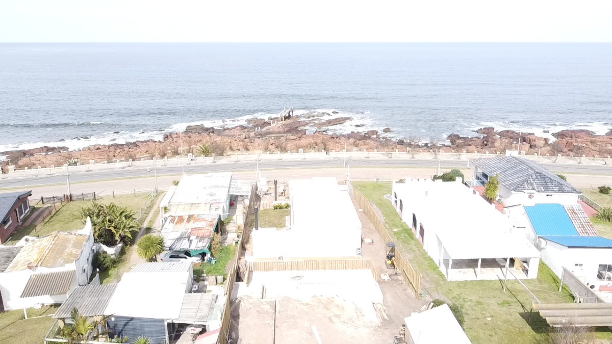 Casa ID.6880 - Venta casa en Punta Fria, Piriapolis 