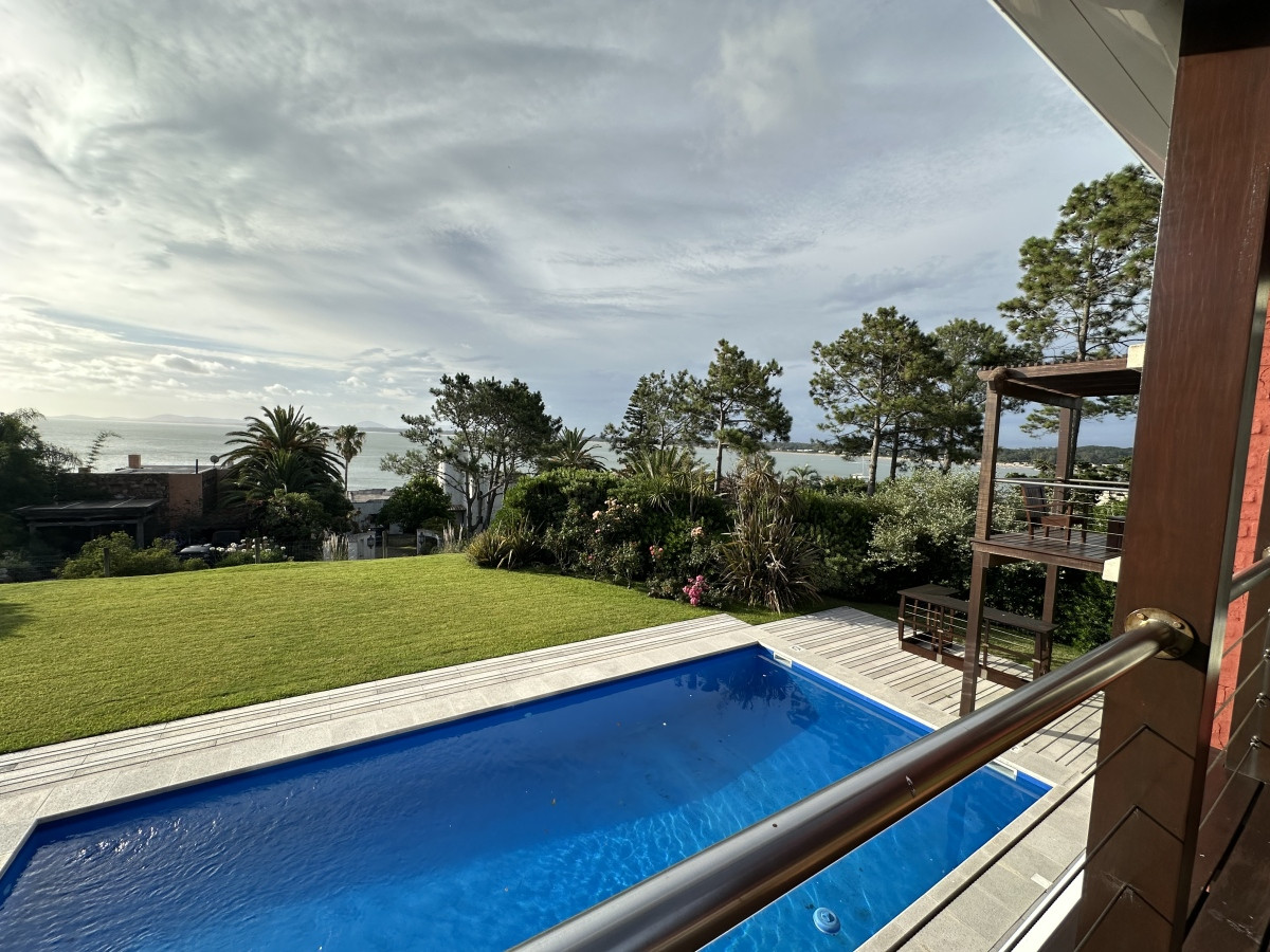 Casa ID.6420 - Venta excelente casa en Punta Ballena 