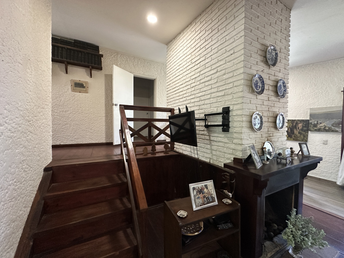 Casa ID.6698 - Venta casa en zona Portezuelo bosque, Punta Ballena 