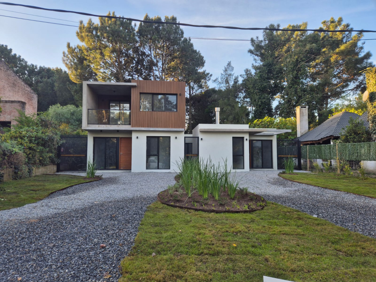 Casa ID.6839 - Venta casa en Pinares - Burnett 