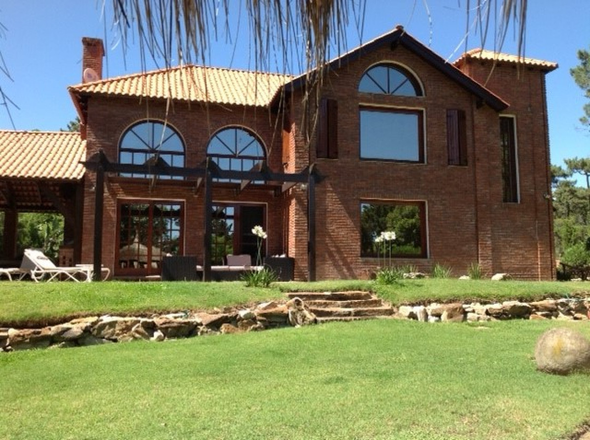 Casa ID.5860 - Venta Casa en Laguna del Diario 