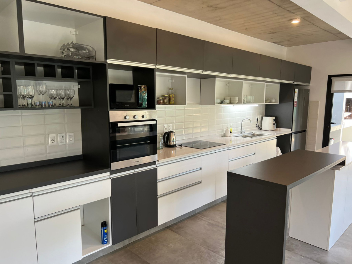 Casa ID.6128 - Venta Casa en Solanas Country, barrio privado 