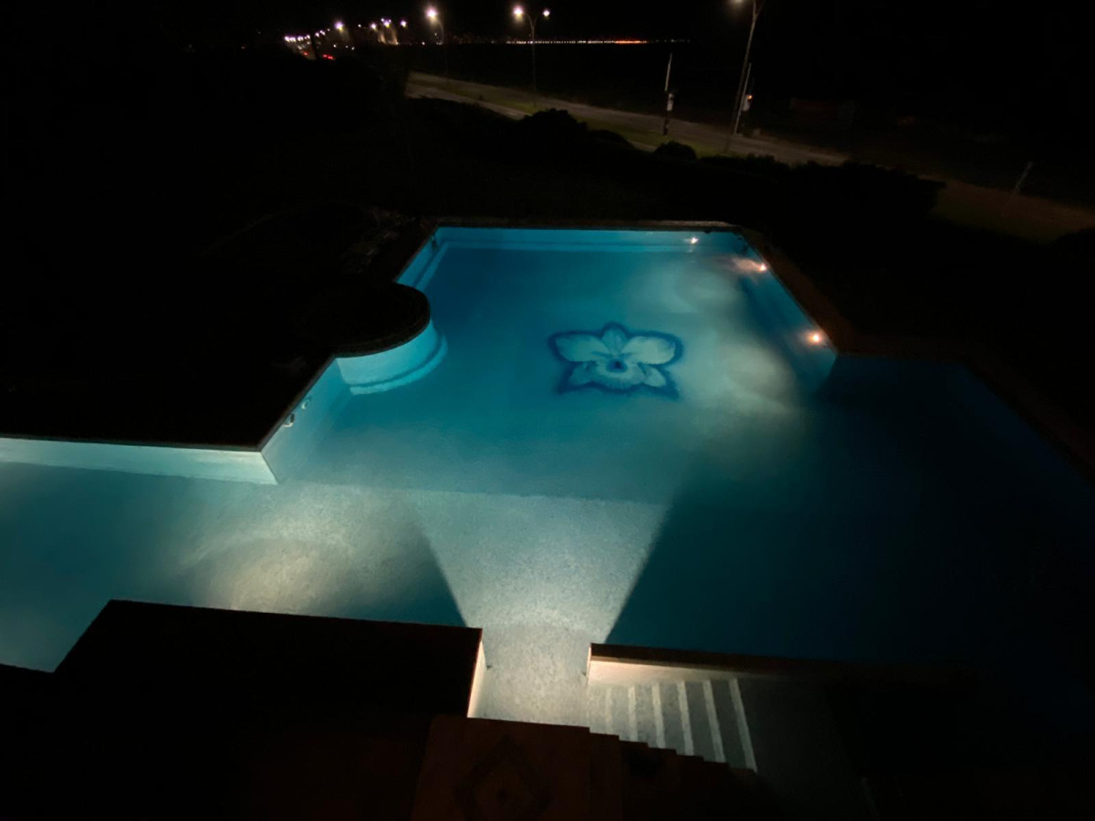 Casa ID.6679 - Vendemos casa primera línea al mar, playa mansa Punta del Este 