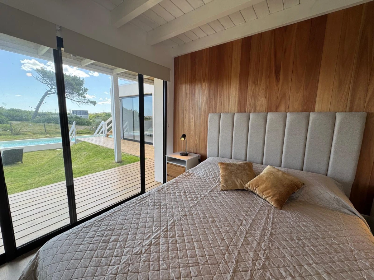 Casa ID.6448 - Venta casa en zona Chihuahua Punta Ballena 