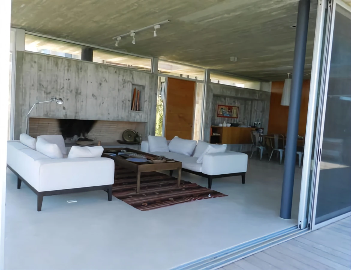 Casa ID.775 - Excelente casa moderna en Tio tom, pegada al mar