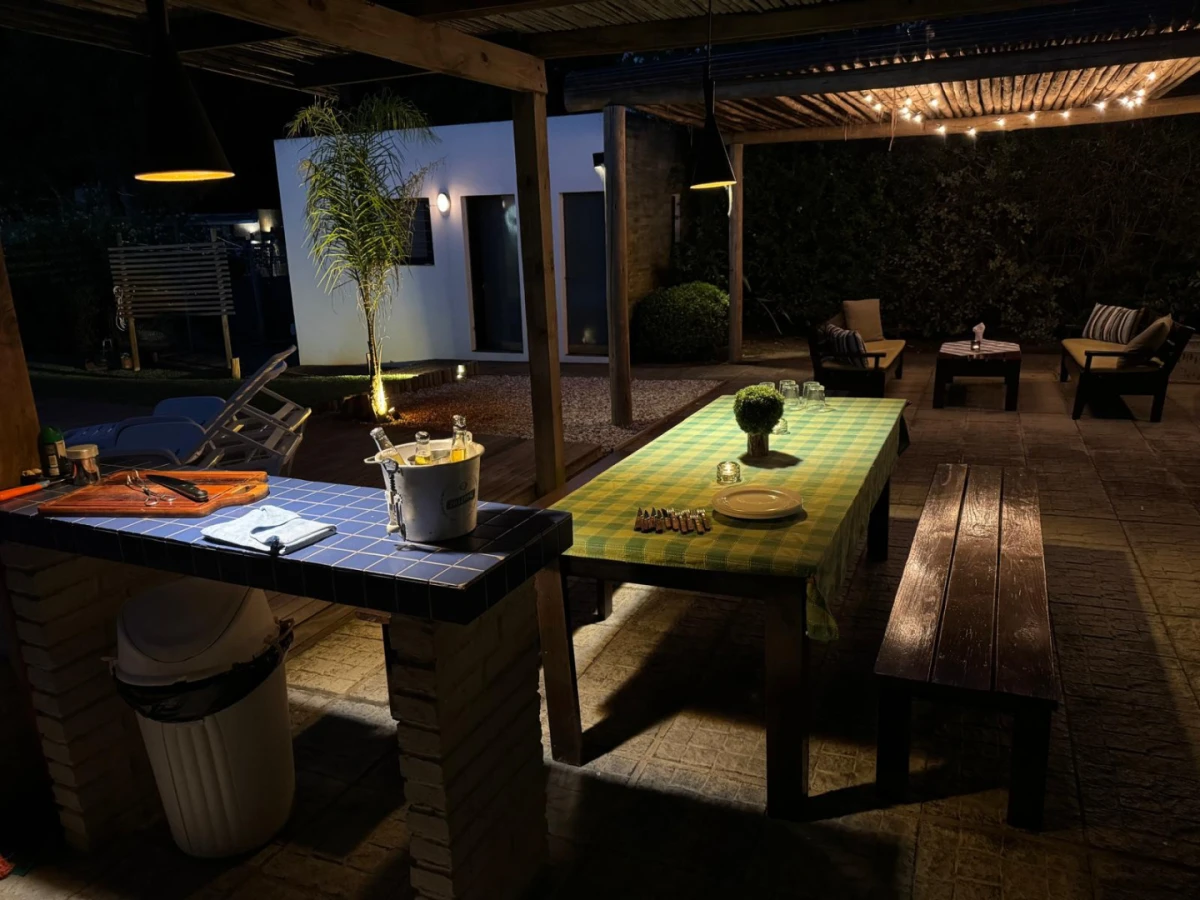 Casa ID.569 - IMPORTANTE Y MODERNA RESIDENCIA  EN SOLANAS