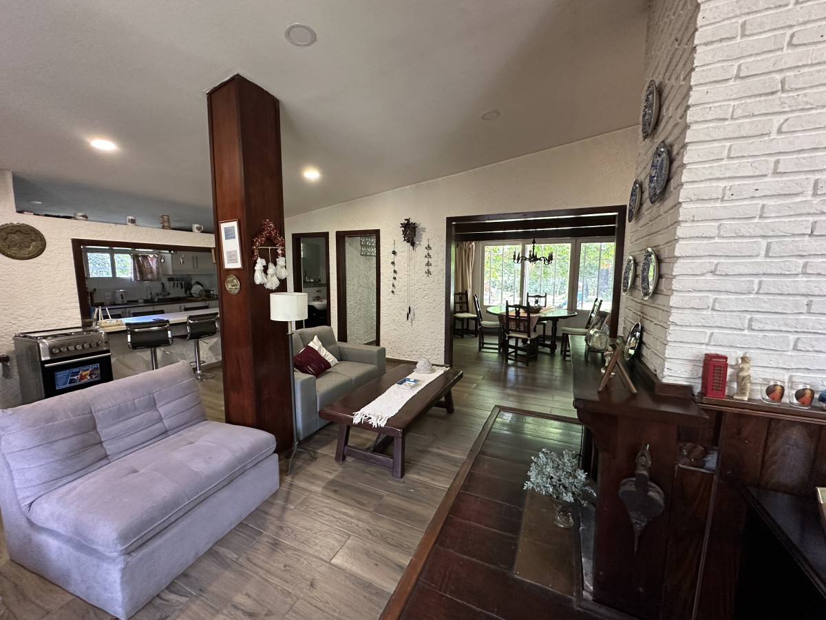 Casa ID.6698 - Venta casa en zona Portezuelo bosque, Punta Ballena 