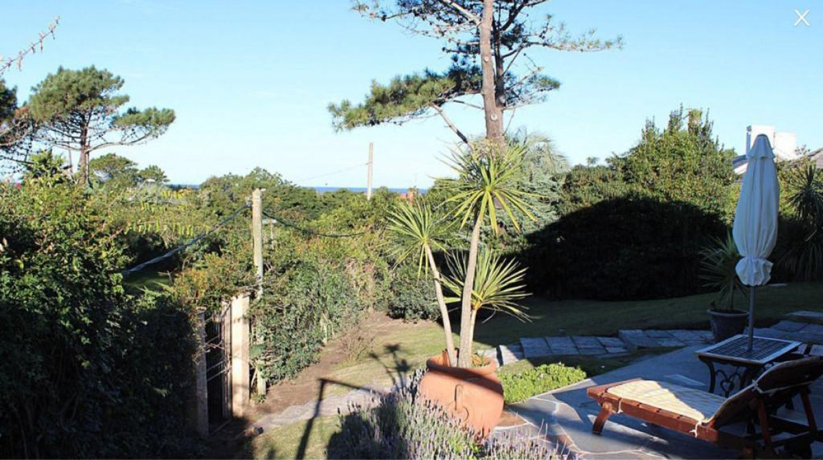 Casa ID.6400 - Venta casa en zona golf Punta del Este 