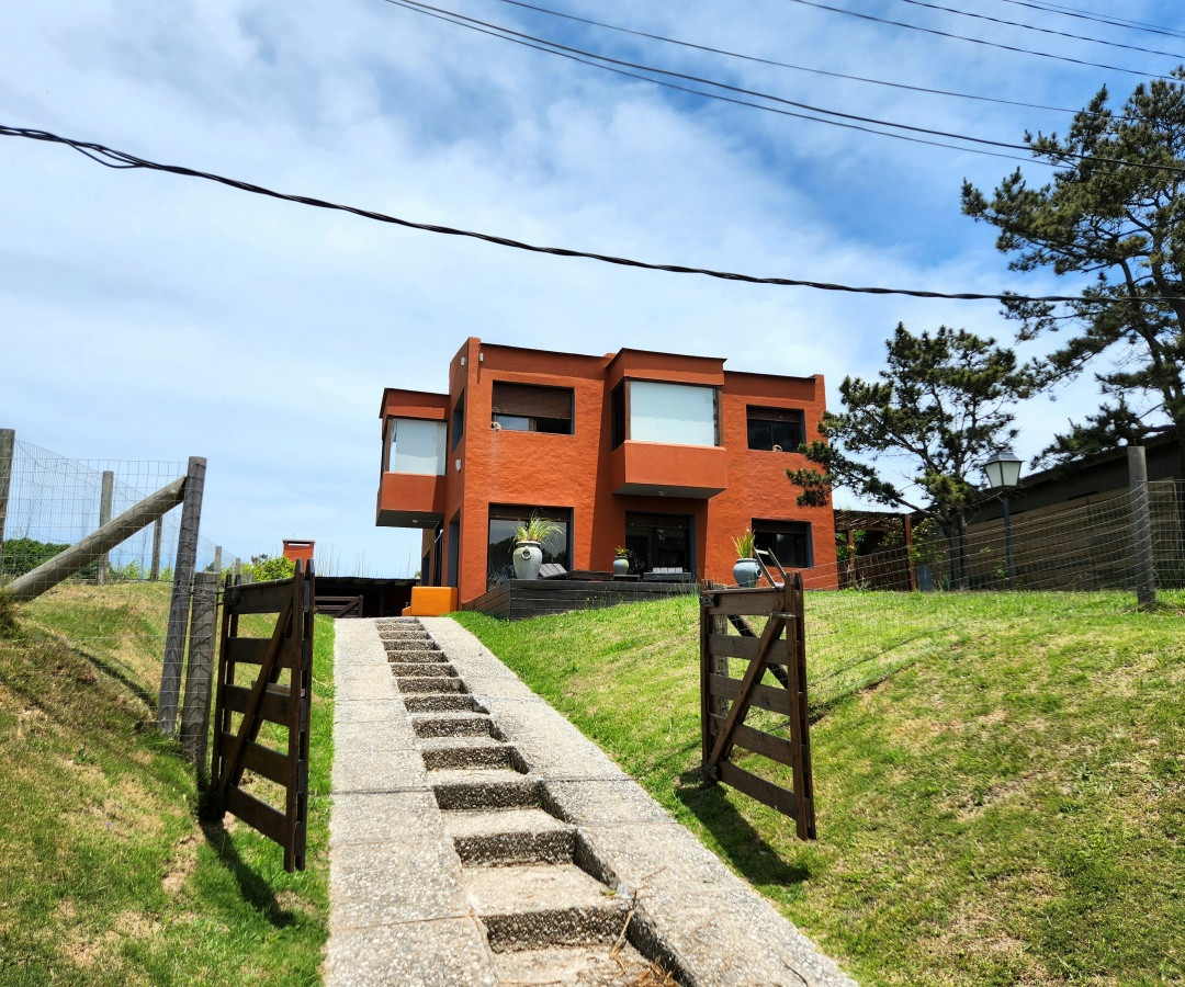 Casa ID.6057 - Casa en venta zona El Chorro, Manantiales 