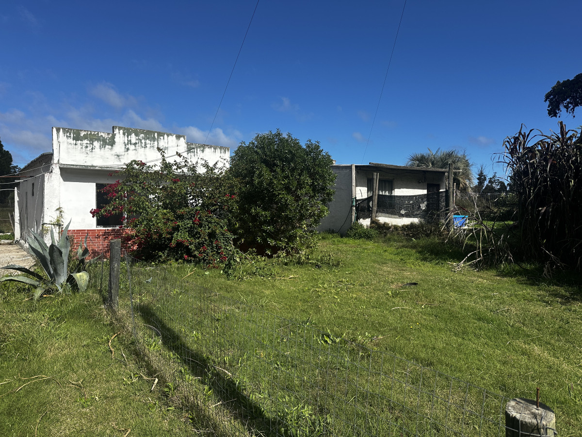 Casa ID.6814 - Venta de 3 casas sobre camino Lissich Punta Ballena 
