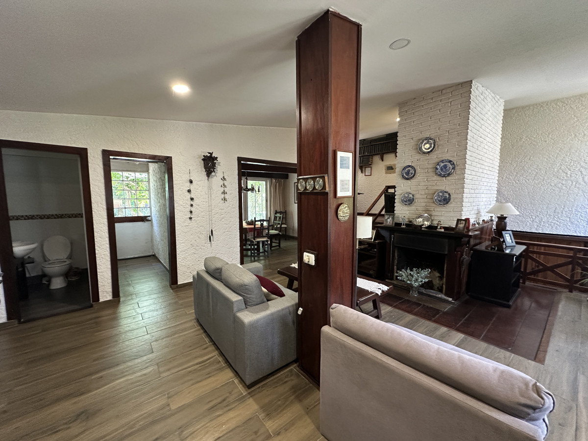 Casa ID.6698 - Venta casa en zona Portezuelo bosque, Punta Ballena 