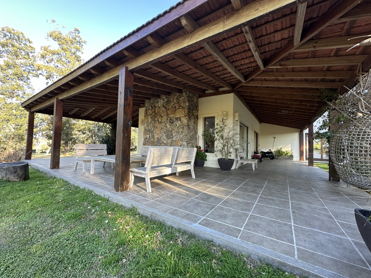 Casa ID.6591 - Venta casa en barrio semi cerrado Las Silvias, Punta Ballena 