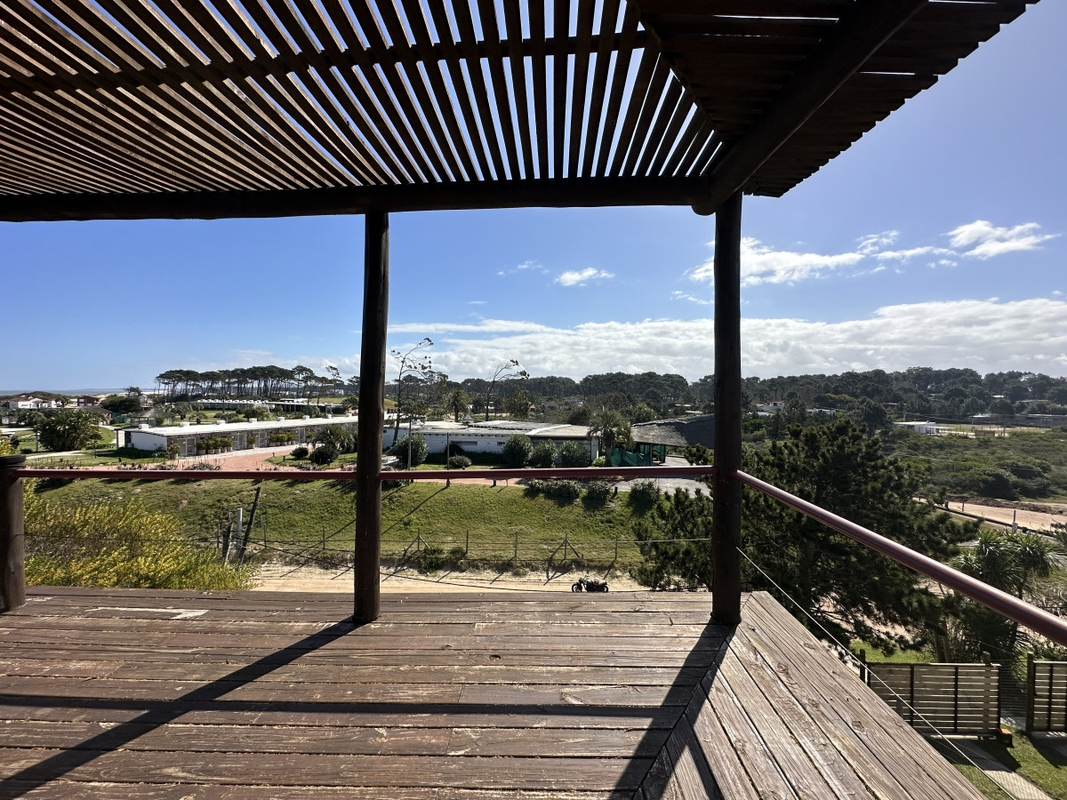 Casa ID.730 - Venta casa zona Tío Tom Punta Ballena 