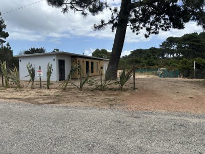 Venta casa a estrenar en barrio Club del lago Punta Ballena 