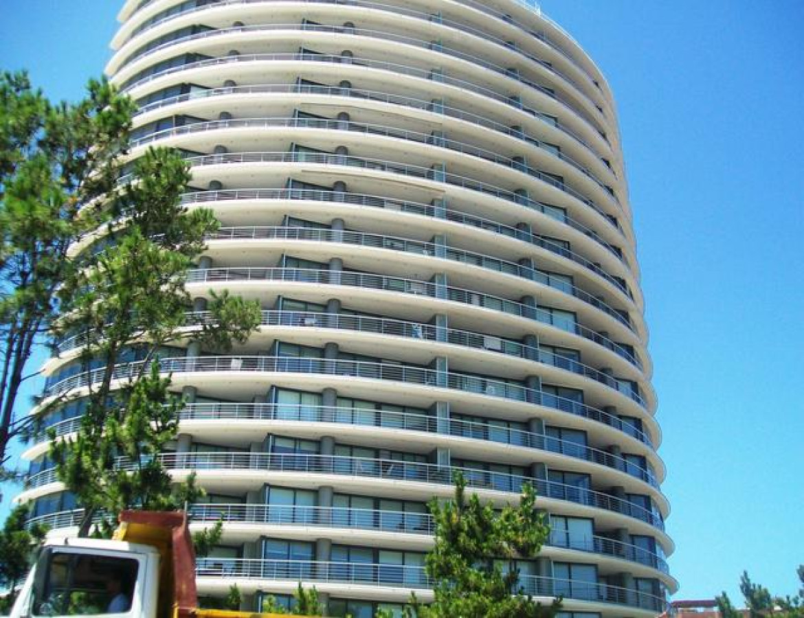 Apartamento ID.5776 - Venta apartamento en Punta del Este 
