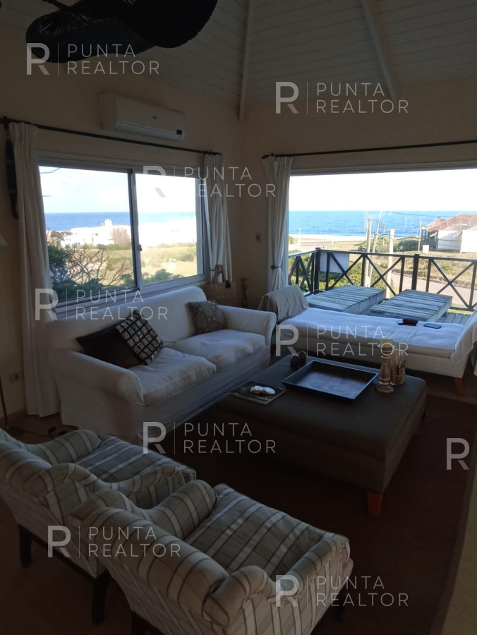 Casa ID.1241 - 4 Dormitorios con la mejor vista de Montoya con Jardin de 1200 mts2