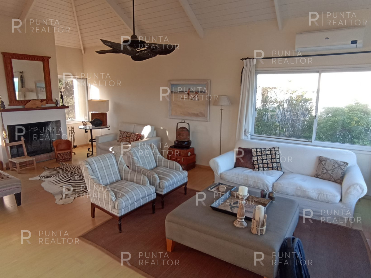 Casa ID.1241 - 4 Dormitorios con la mejor vista de Montoya con Jardin de 1200 mts2