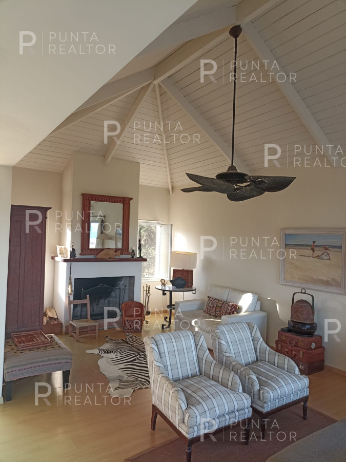 Casa ID.1241 - 4 Dormitorios con la mejor vista de Montoya con Jardin de 1200 mts2