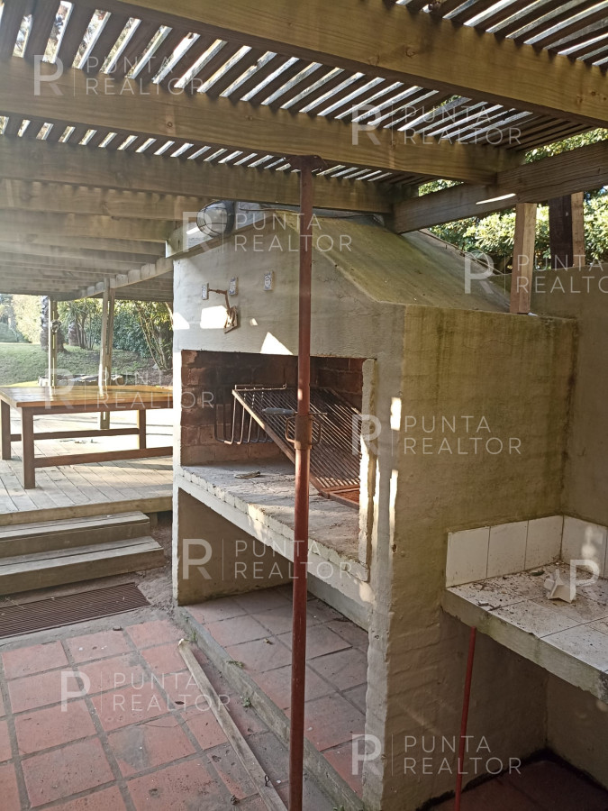 Casa ID.1241 - 4 Dormitorios con la mejor vista de Montoya con Jardin de 1200 mts2