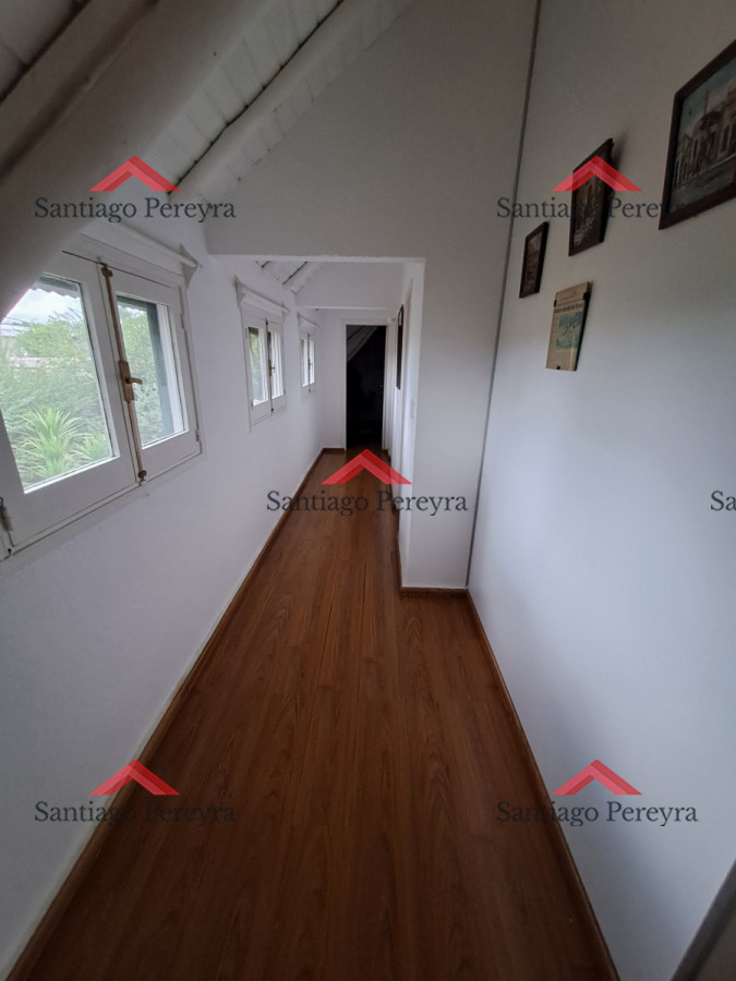 Casa ID.14446 - Alquiler anual en Punta del este 3 dormitorios y Piscina. Pegada al IC
