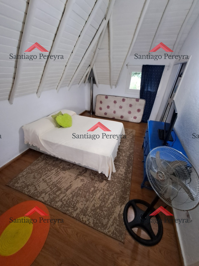 Casa ID.14446 - Alquiler anual en Punta del este 3 dormitorios y Piscina. Pegada al IC