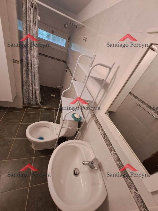 Casa ID.14446 - Alquiler anual en Punta del este 3 dormitorios y Piscina. Pegada al IC