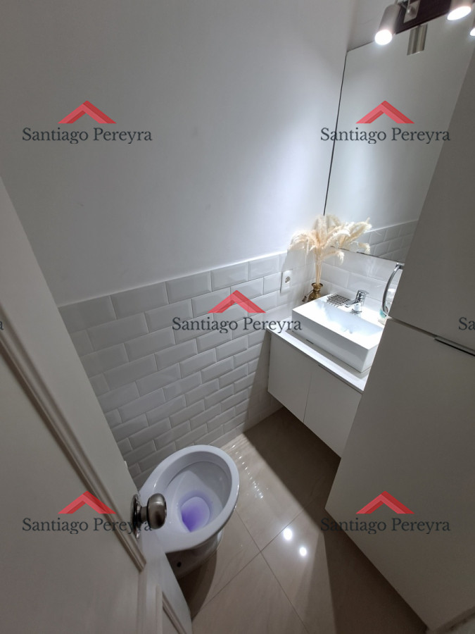 Casa ID.14446 - Alquiler anual en Punta del este 3 dormitorios y Piscina. Pegada al IC