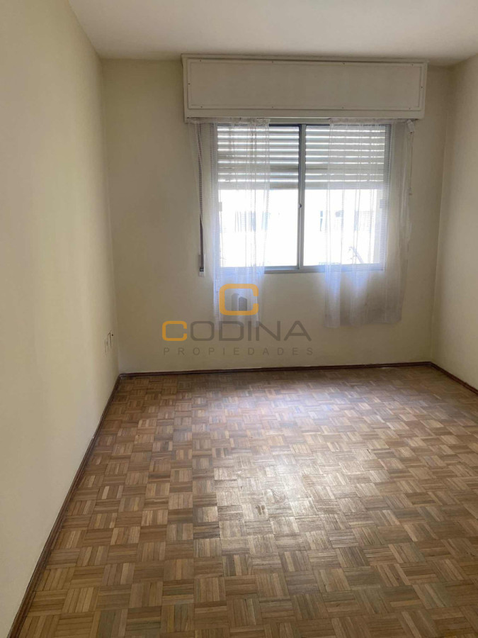 Apartamento ID.1502 - VENTA APARTAMENTO LIVING COCINA COMEDOR DOS DORMITORIOS DOS BAÑOS GARAGE PUNTA CARRETAS