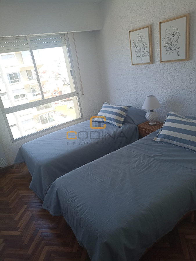 Apartamento ID.496 - La mejor ubicacion y vista de la Playa Mansa desde un piso 16 con 3 dormitorios