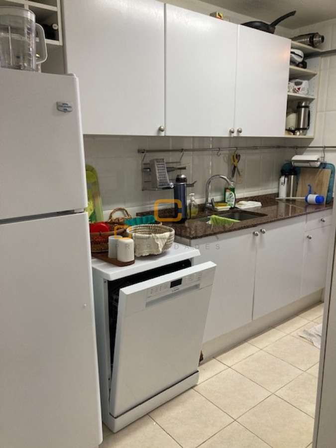 Apartamento ID.772 - Amplio apartamento en torre de categoría.