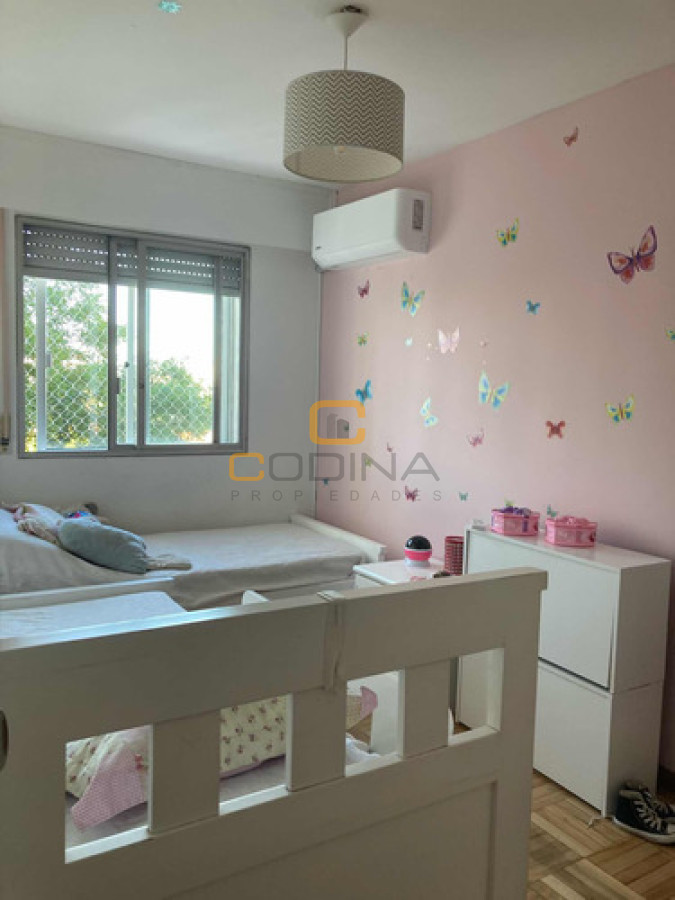 Apartamento ID.1565 - VENTA APARTAMENTO LIVING COMEDOR TRES DORMITORIOS DOS BAÑOS COCINA DEFINIDA PUNTA CARRETAS.